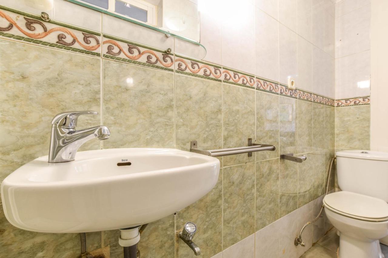 Apartamento Plaza De Lavpies Apartman Madrid Kültér fotó
